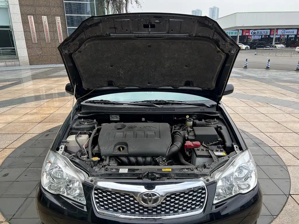 TOYOTA COROLLA 2012