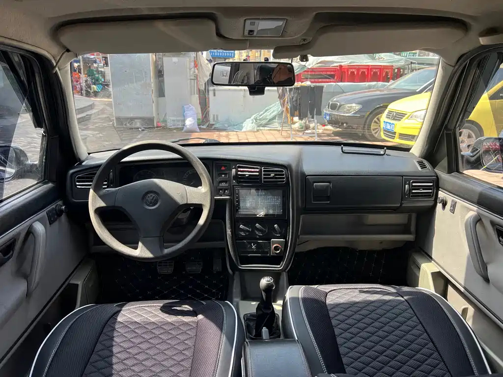 VOLKSWAGEN JETTA 2012