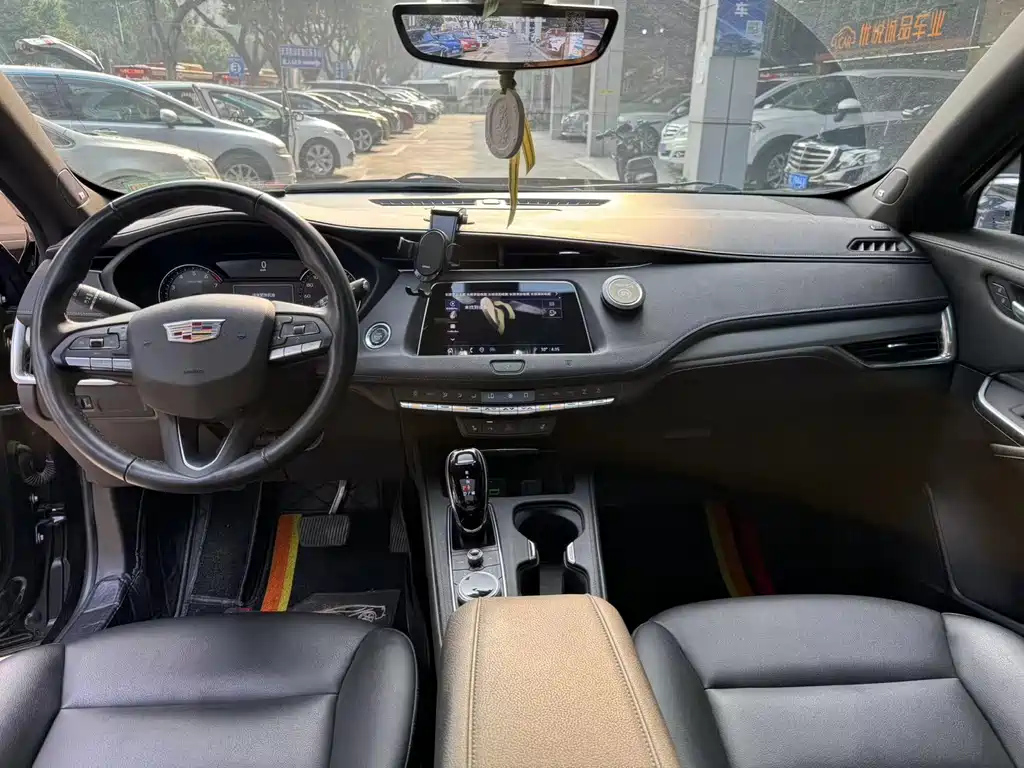 CADILLAC XT4 2020
