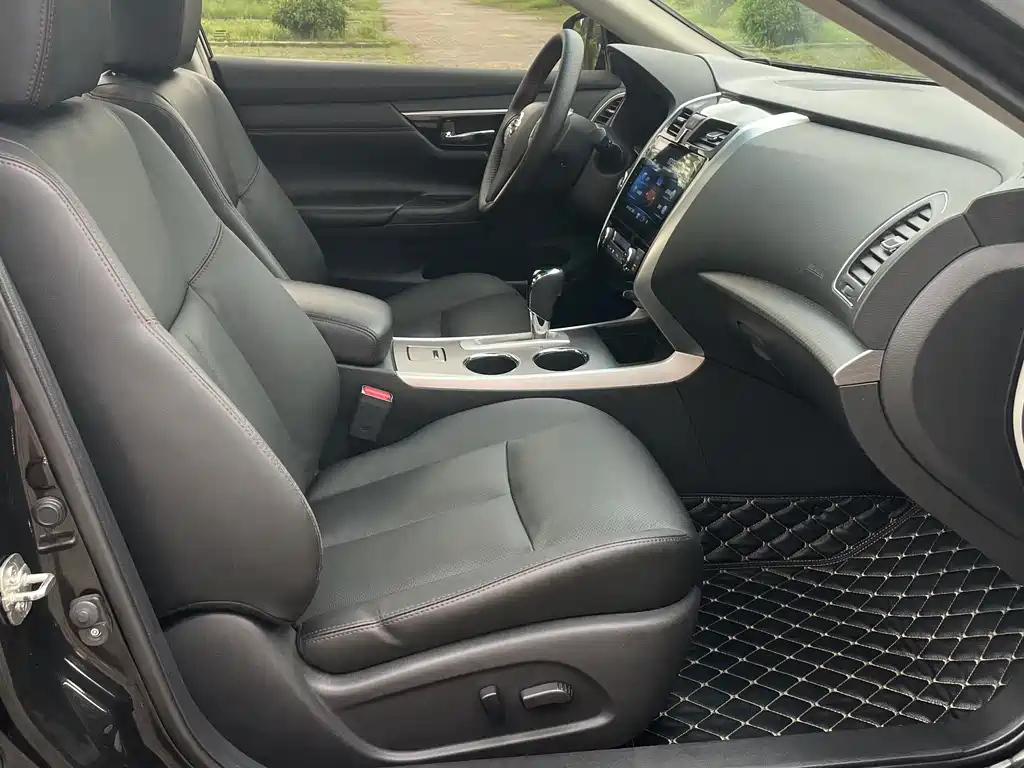 NISSAN TEANA 2018
