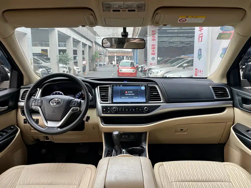 TOYOTA HIGHLANDER 2019