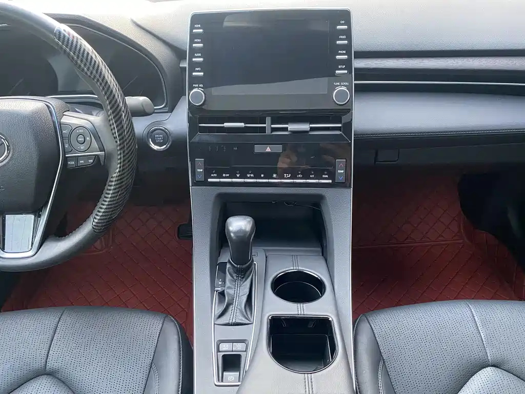 TOYOTA AVALON 2020