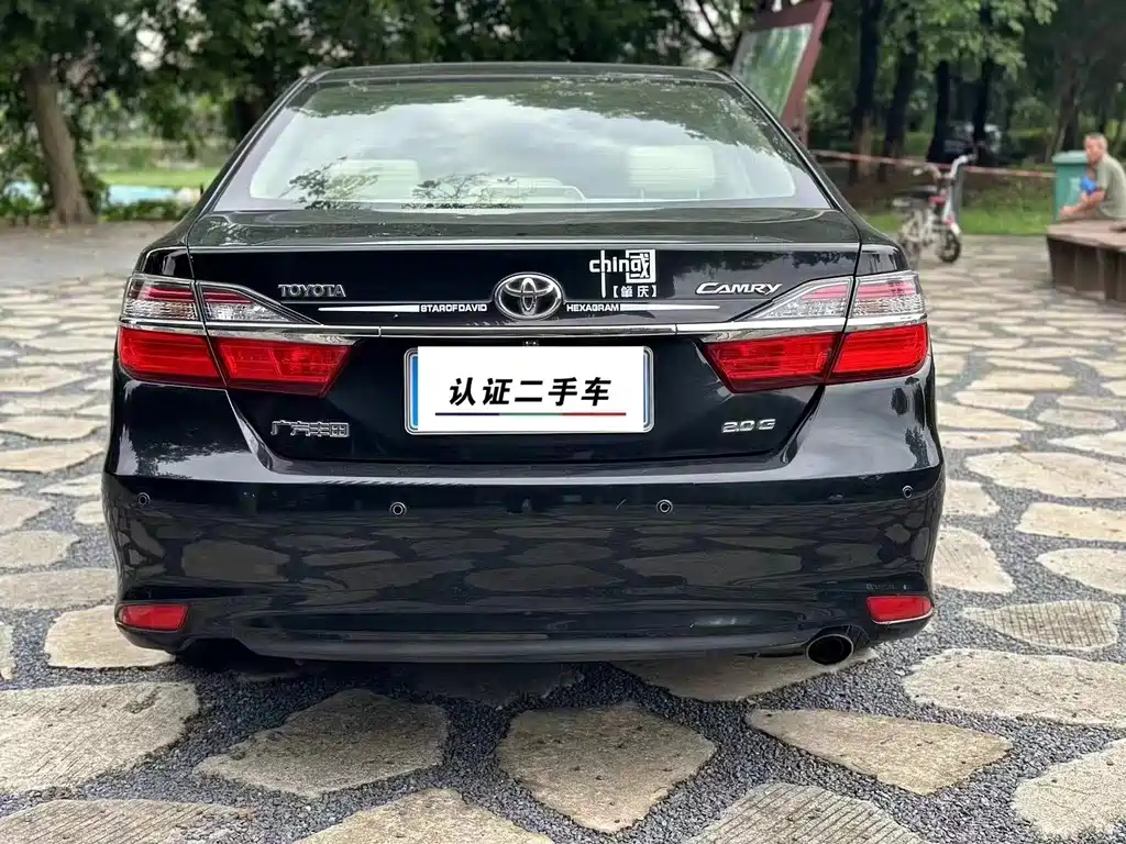 TOYOTA CAMRY 2017