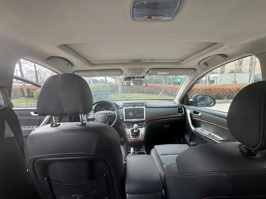 HAVAL H6 2015