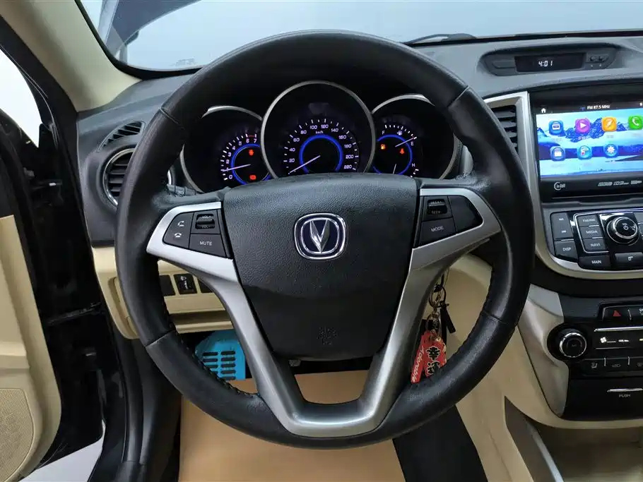 CHANGAN EADO 2016