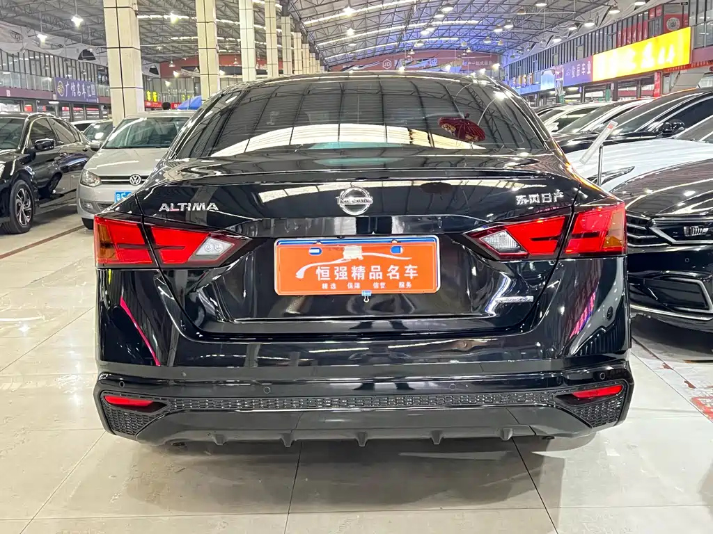 NISSAN TEANA 2021