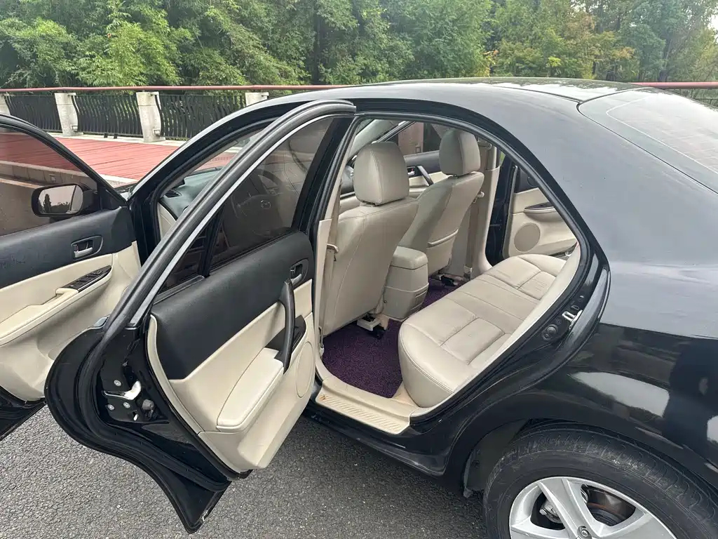 MAZDA 6 2010
