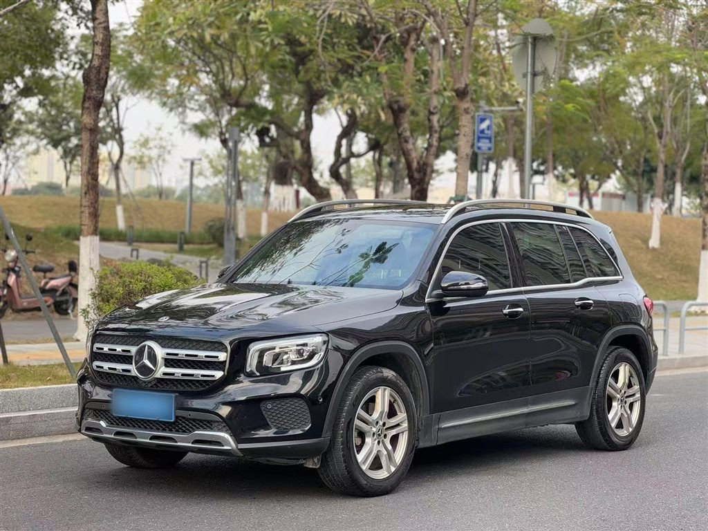 MERCEDES BENZ GLB 2020