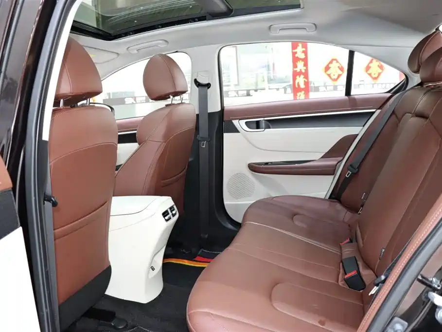 HYUNDAI MISTRA 2021