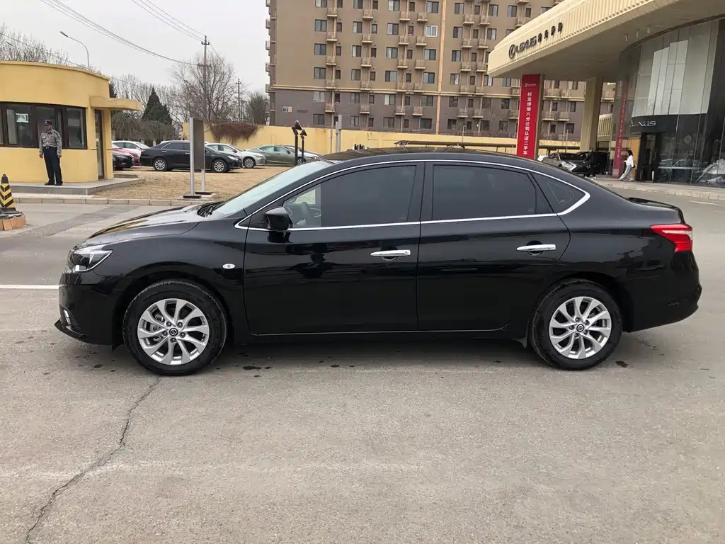 NISSAN SYLPHY 2022