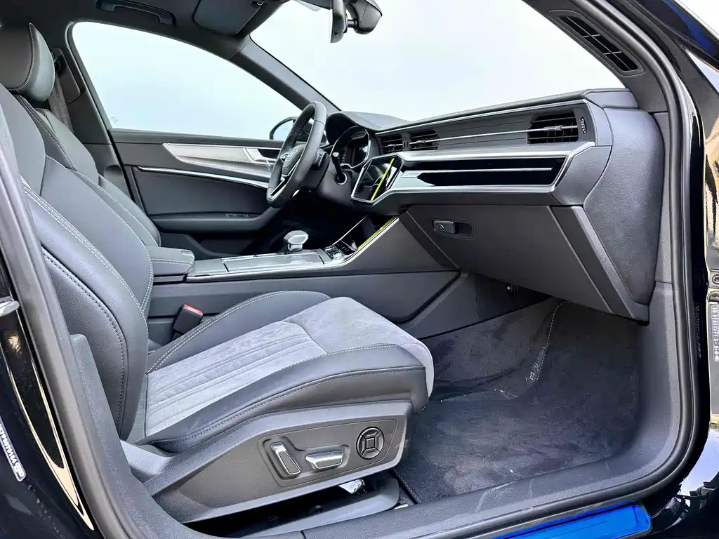 AUDI A6L 2022