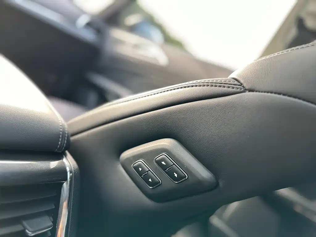 FORD TAURUS 2021