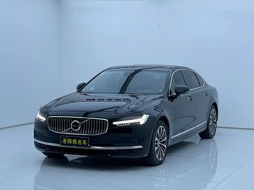 VOLVO S90 2022