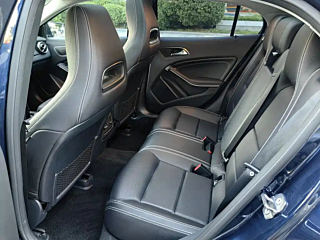 MERCEDES BENZ GLA 2018 YEAR GLA 200 FASHION 2018