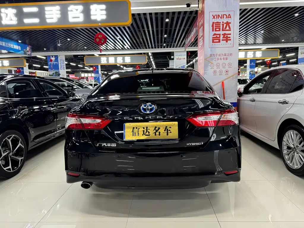 TOYOTA CAMRY 2021