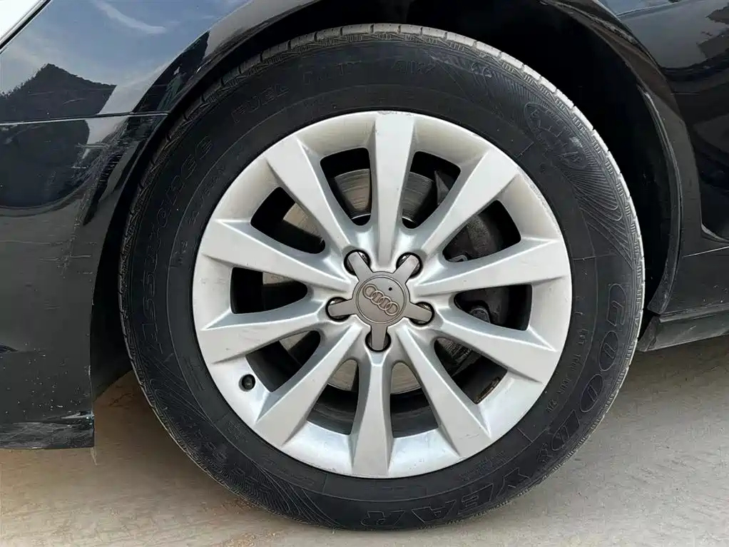 AUDI A6L 2015