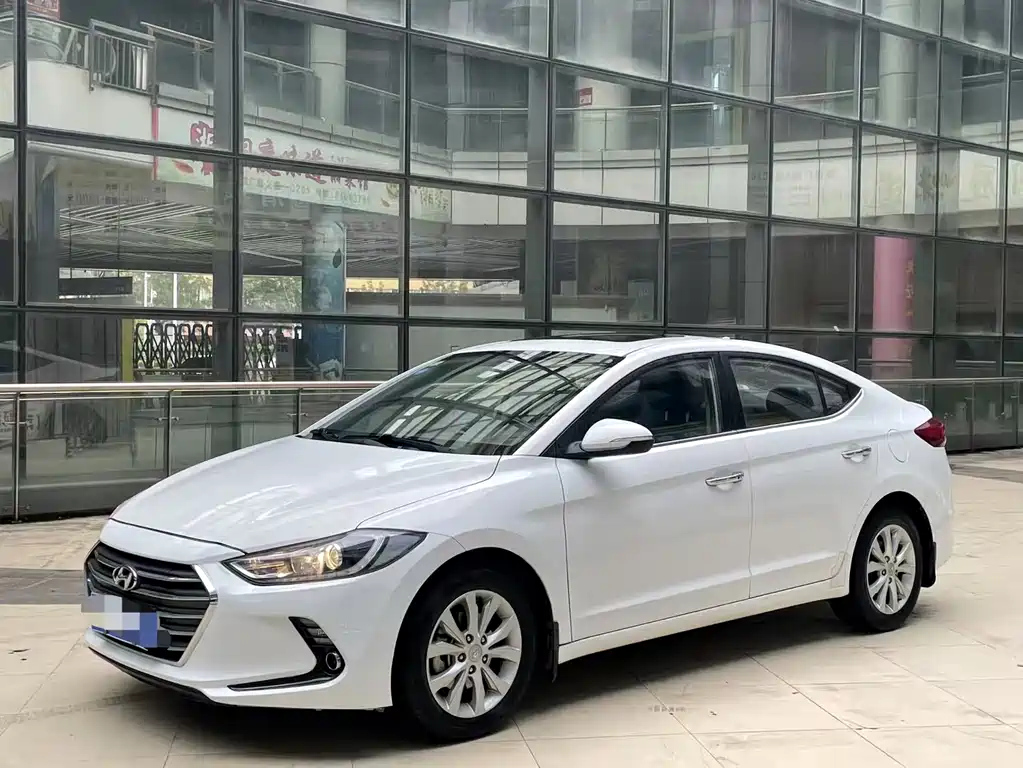HYUNDAI ELANTRA 2016