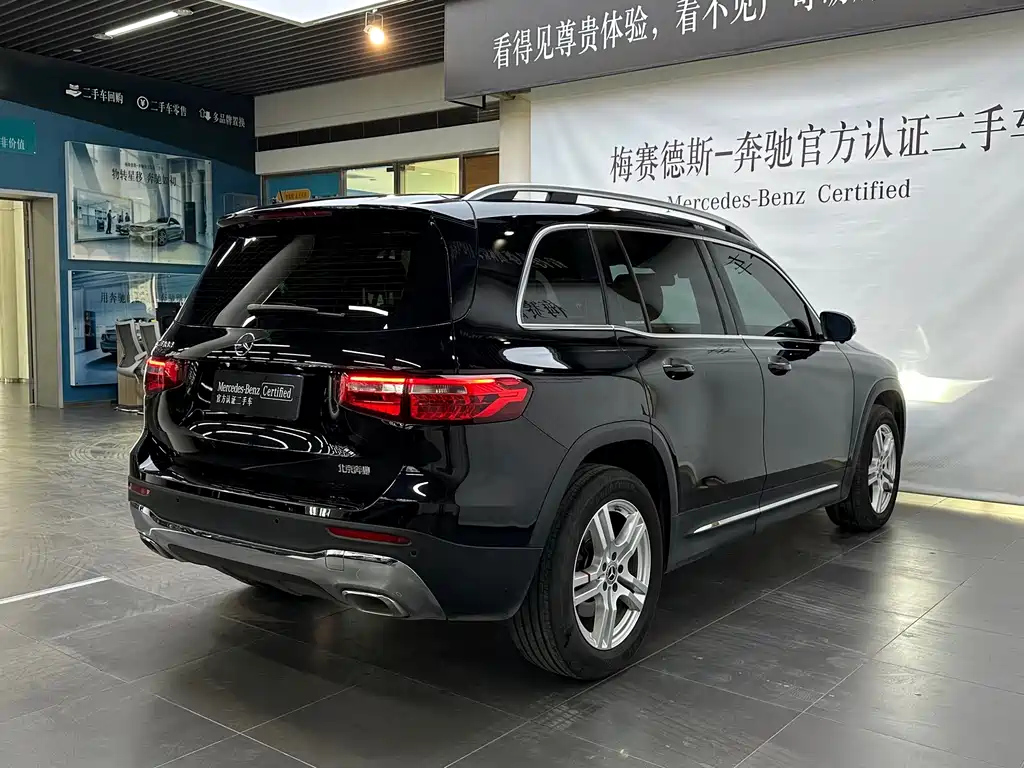 MERCEDES BENZ GLB 2021