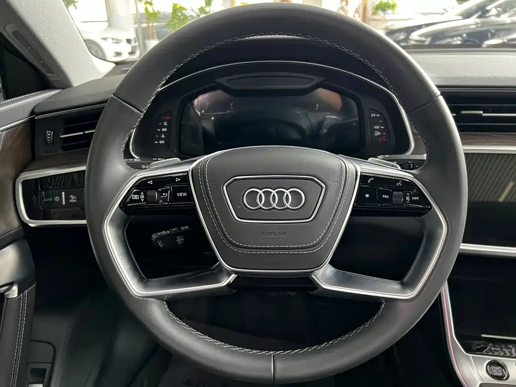 AUDI A7L 2024