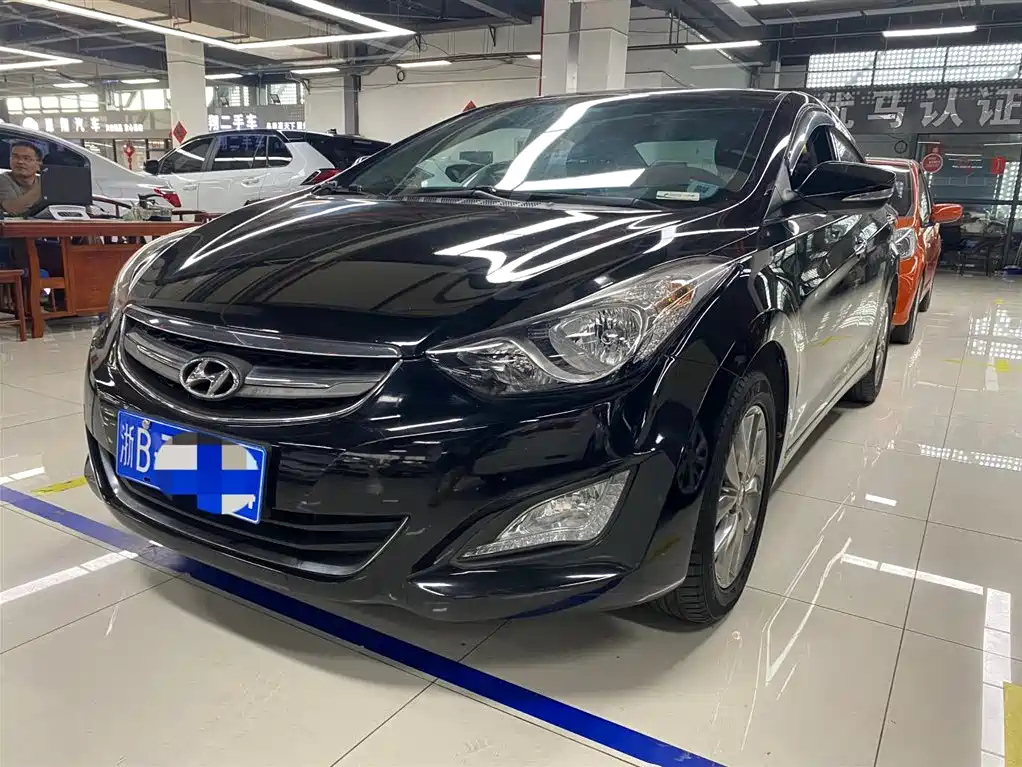 HYUNDAI ELANTRA 2016