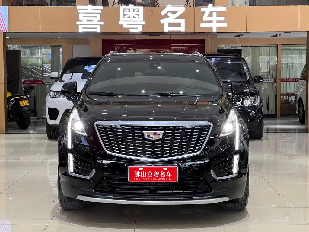 CADILLAC XT5 2021