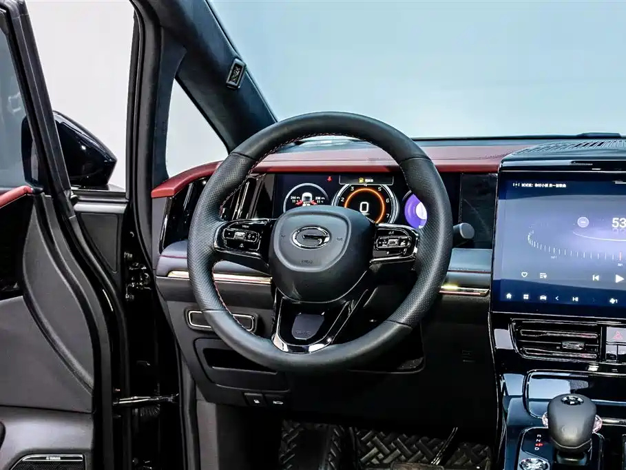 TRUMPCHI M8 2023