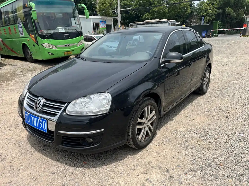 VOLKSWAGEN SAGITAR 2008