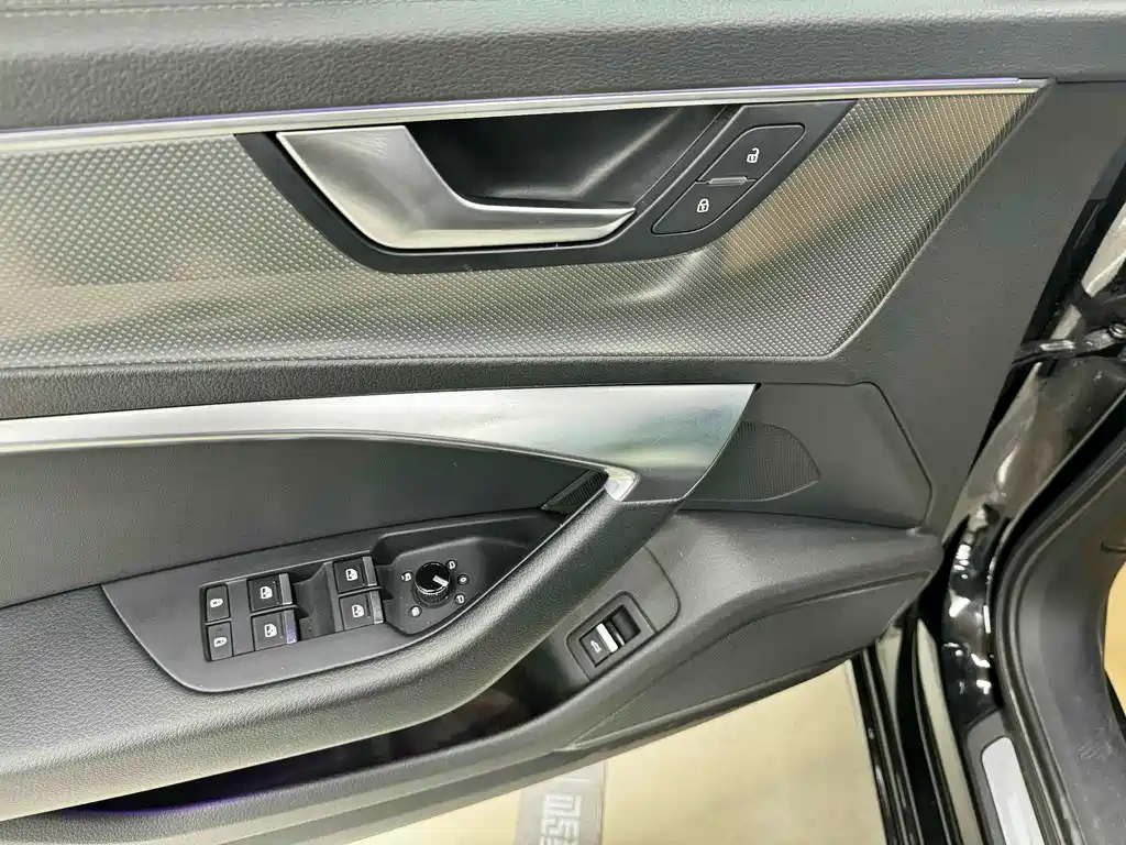 AUDI A6L 2020