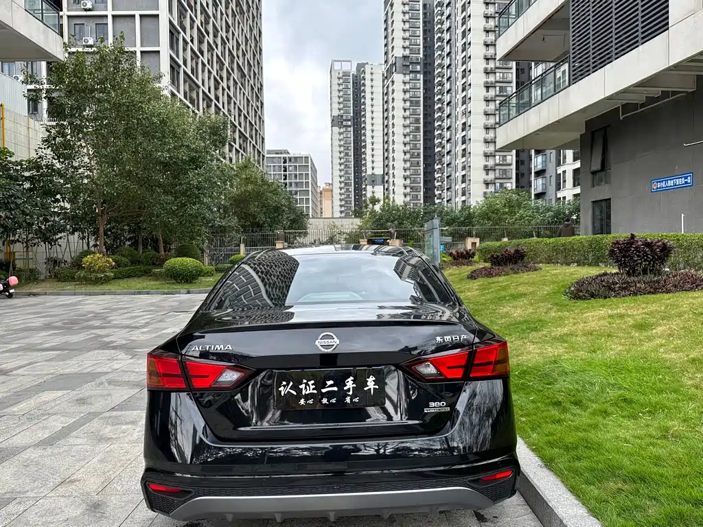 NISSAN TEANA 2022