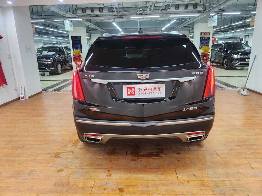 CADILLAC XT5 2023
