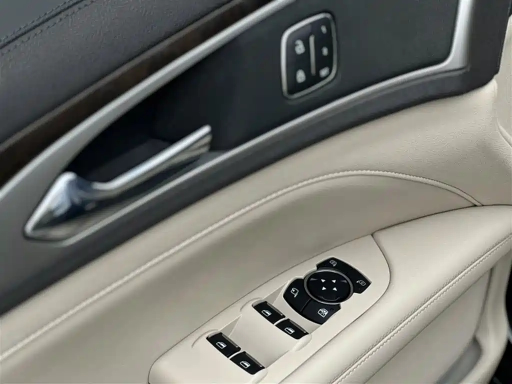 LINCOLN MKZ 2020