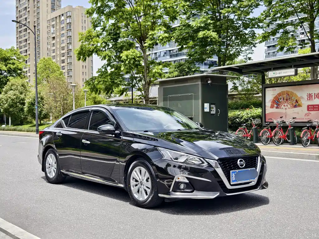 NISSAN TEANA 2021