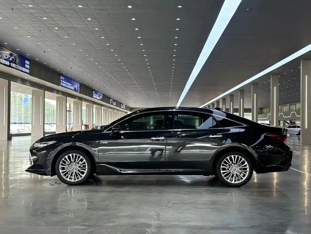 TOYOTA AVALON 2020