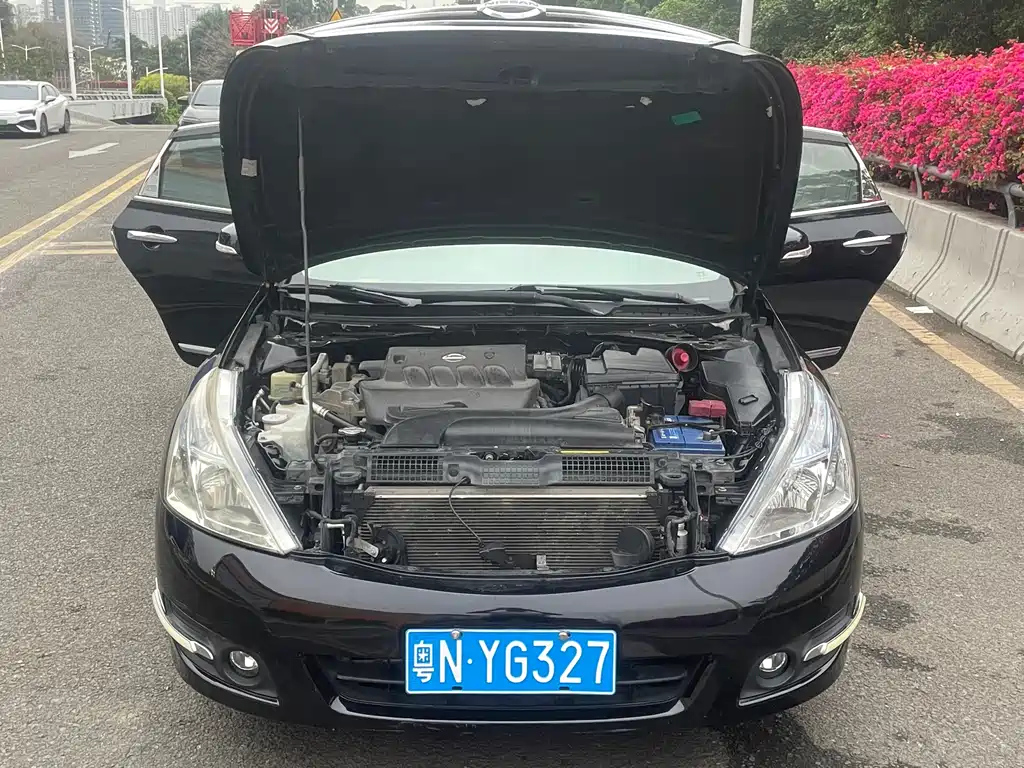 NISSAN TEANA 2010