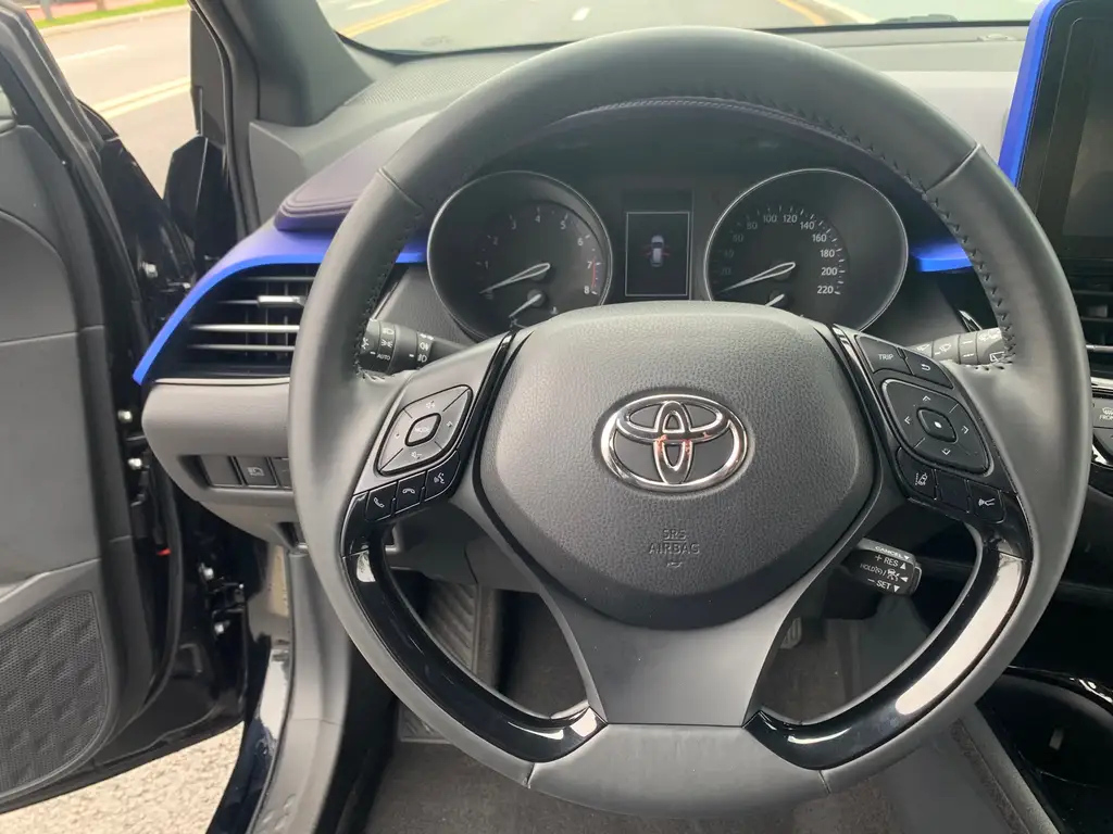 TOYOTA C-HR 2020