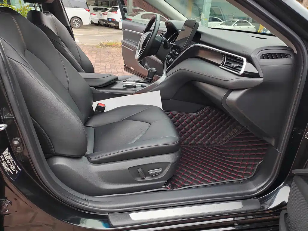 TOYOTA CAMRY 2021