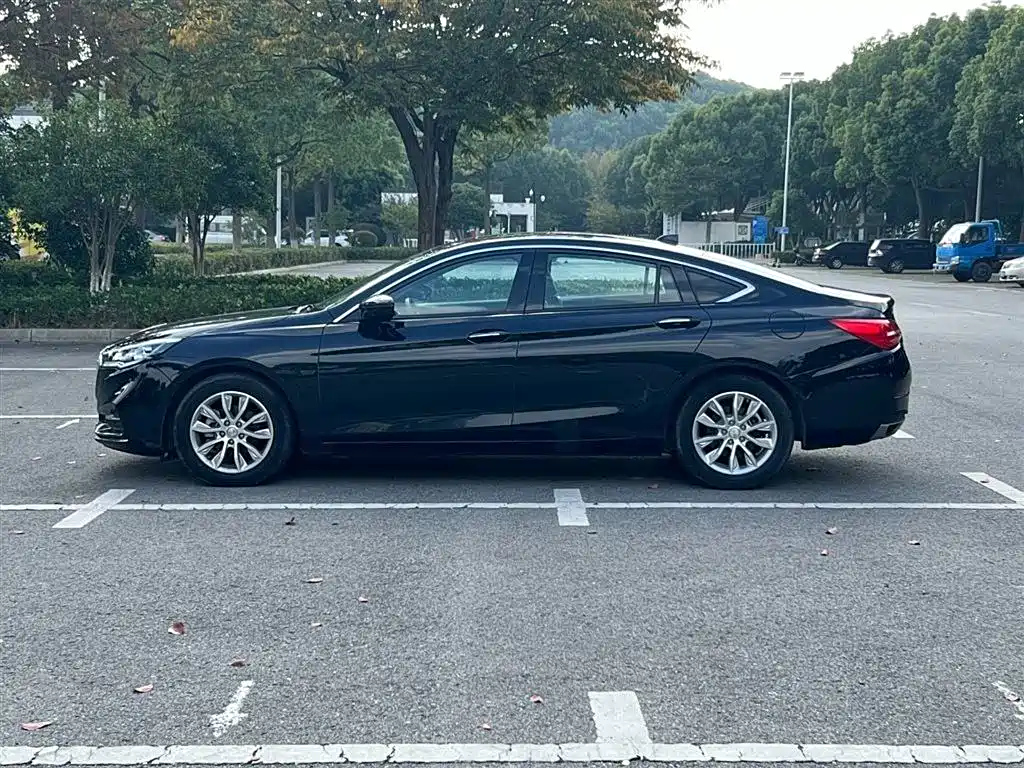 HONGQI H5 2020