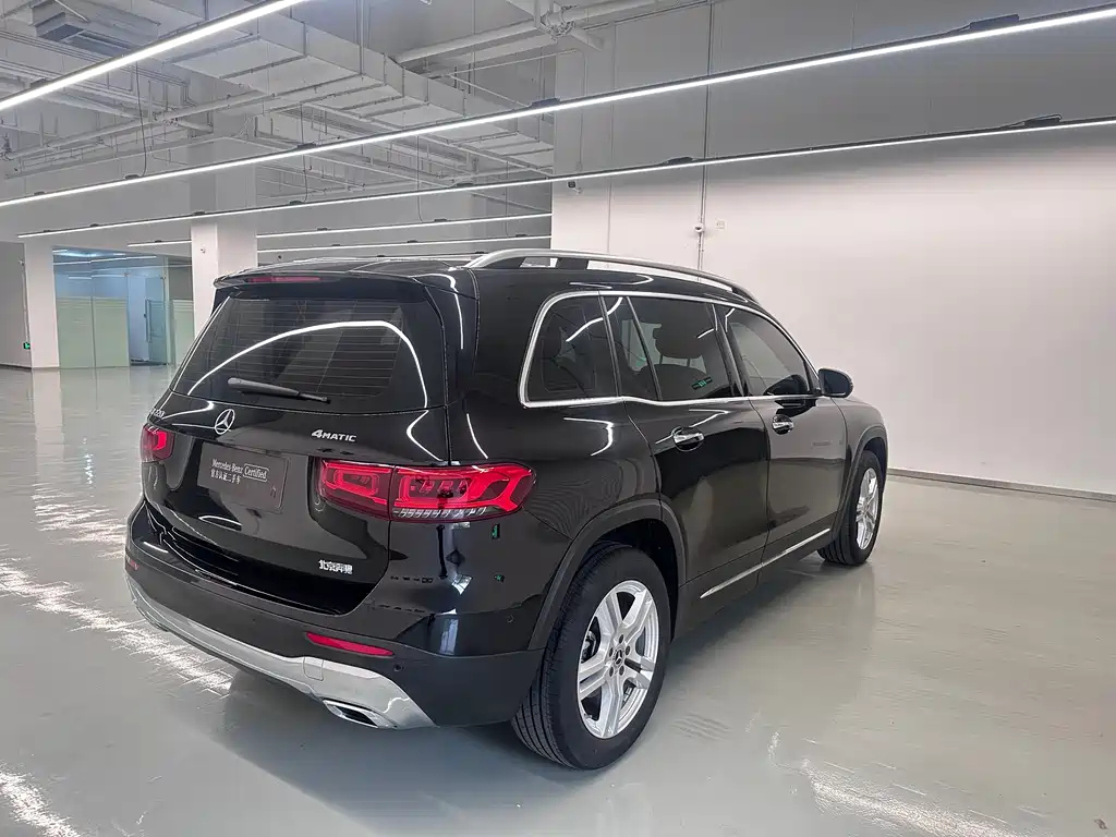 MERCEDES BENZ GLB 2022