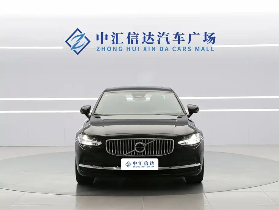 VOLVO S90 2024