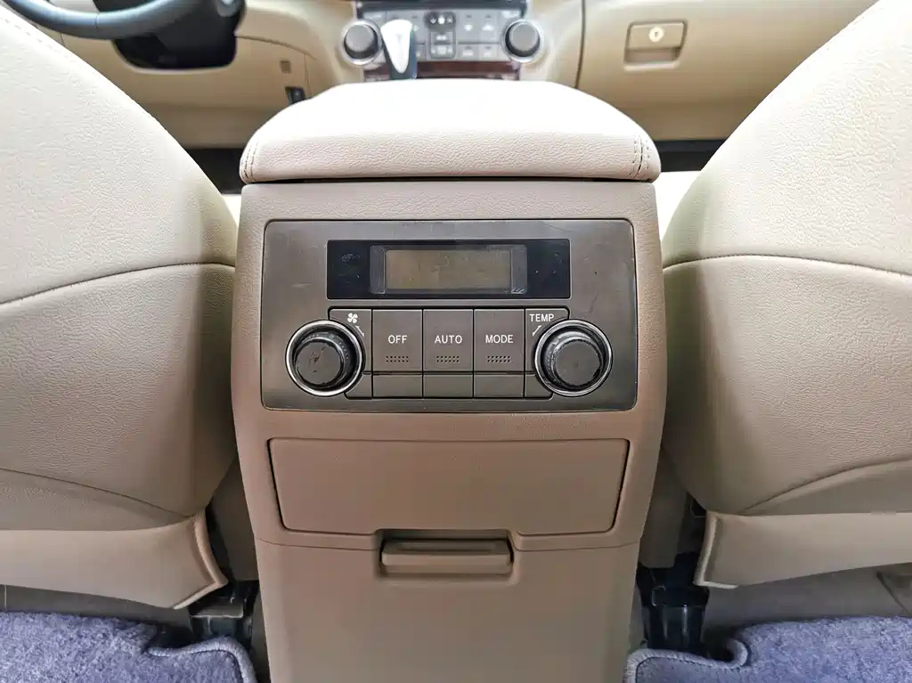 TOYOTA HIGHLANDER 2010