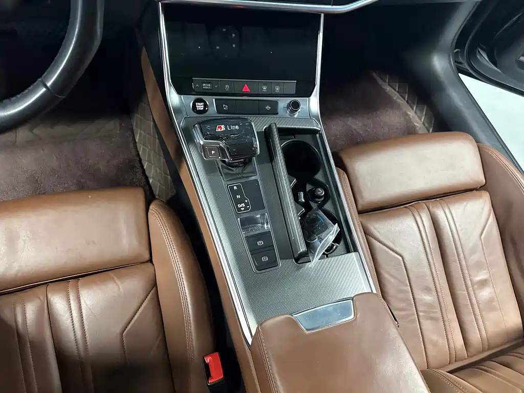 AUDI A7 2021