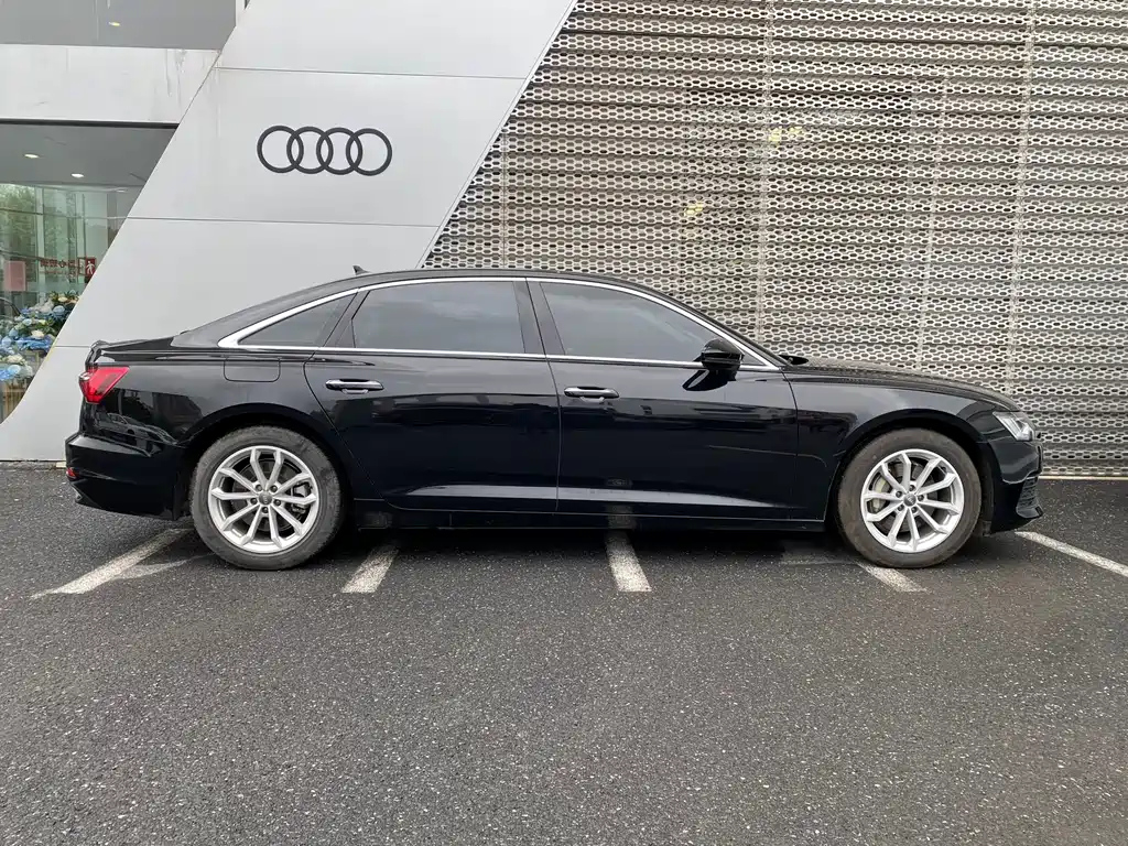 AUDI A6L 2021