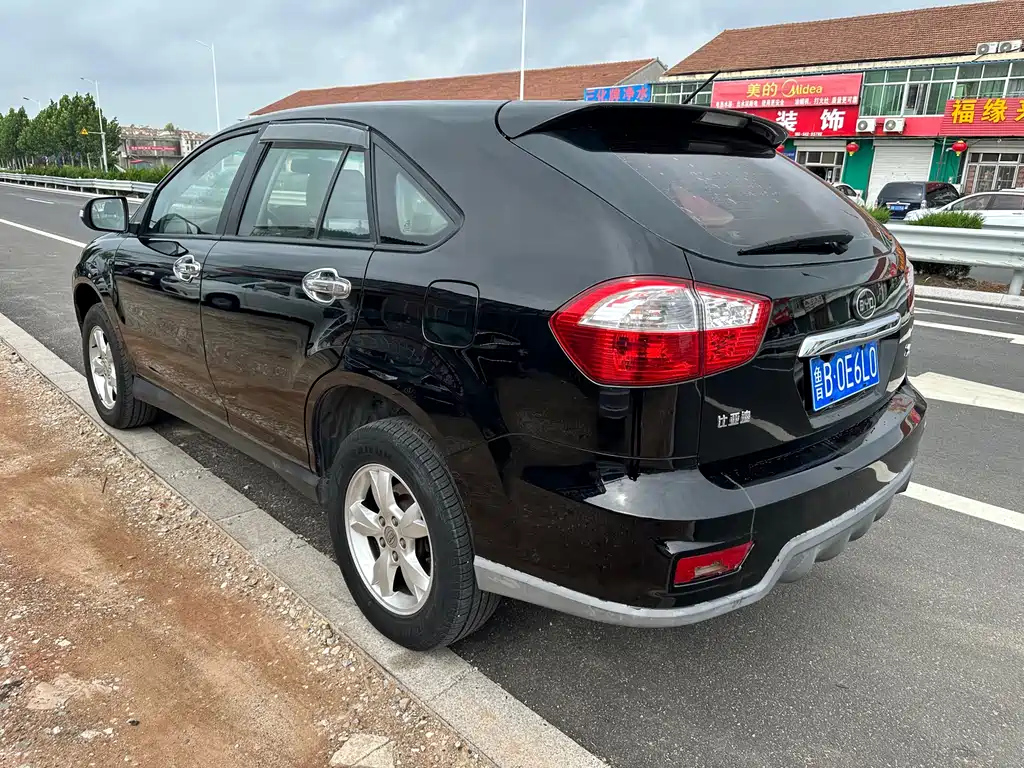 BYD S6 2015