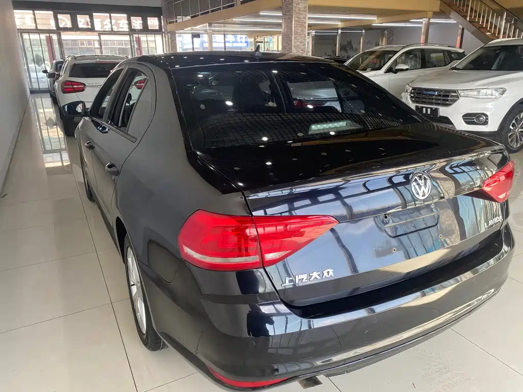 VOLKSWAGEN LAVIDA 2017