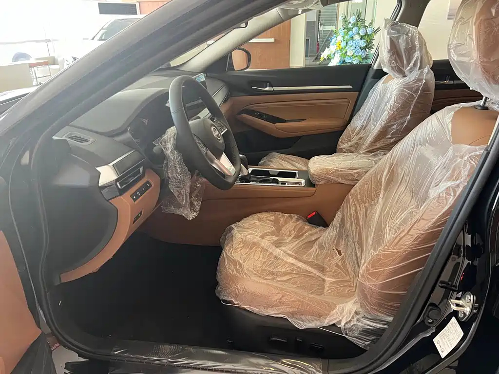NISSAN TEANA 2024