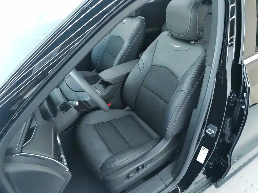 CADILLAC XT4 2020
