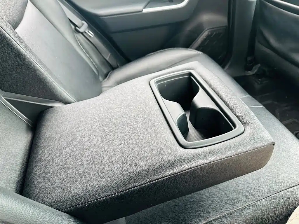 TOYOTA RAV4 RONGFANG 2020