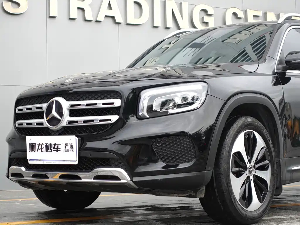 MERCEDES BENZ GLB 2021