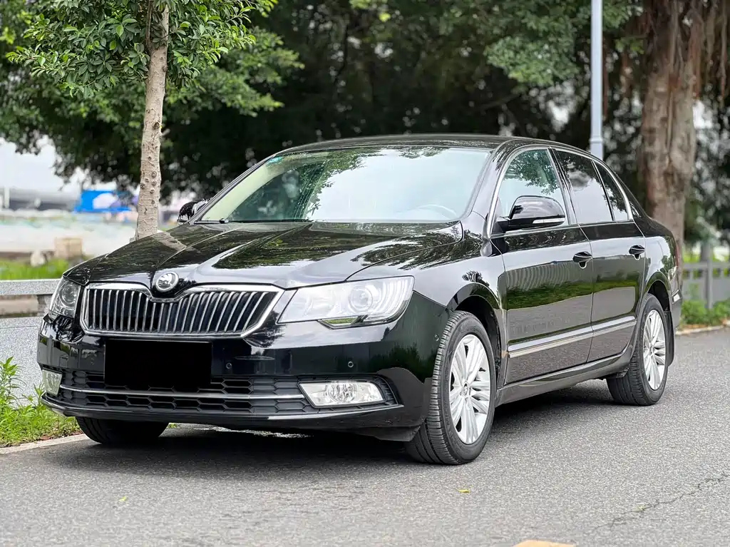 Аукционный лист SKODA SUPERB 2014