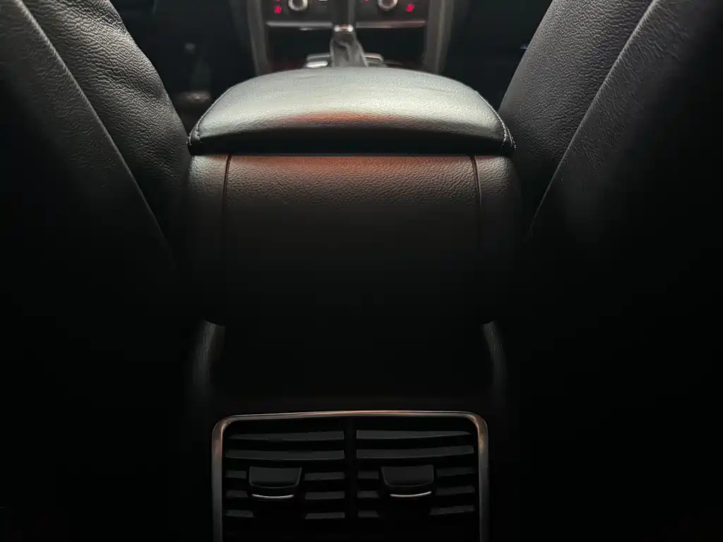 AUDI A6L 2011